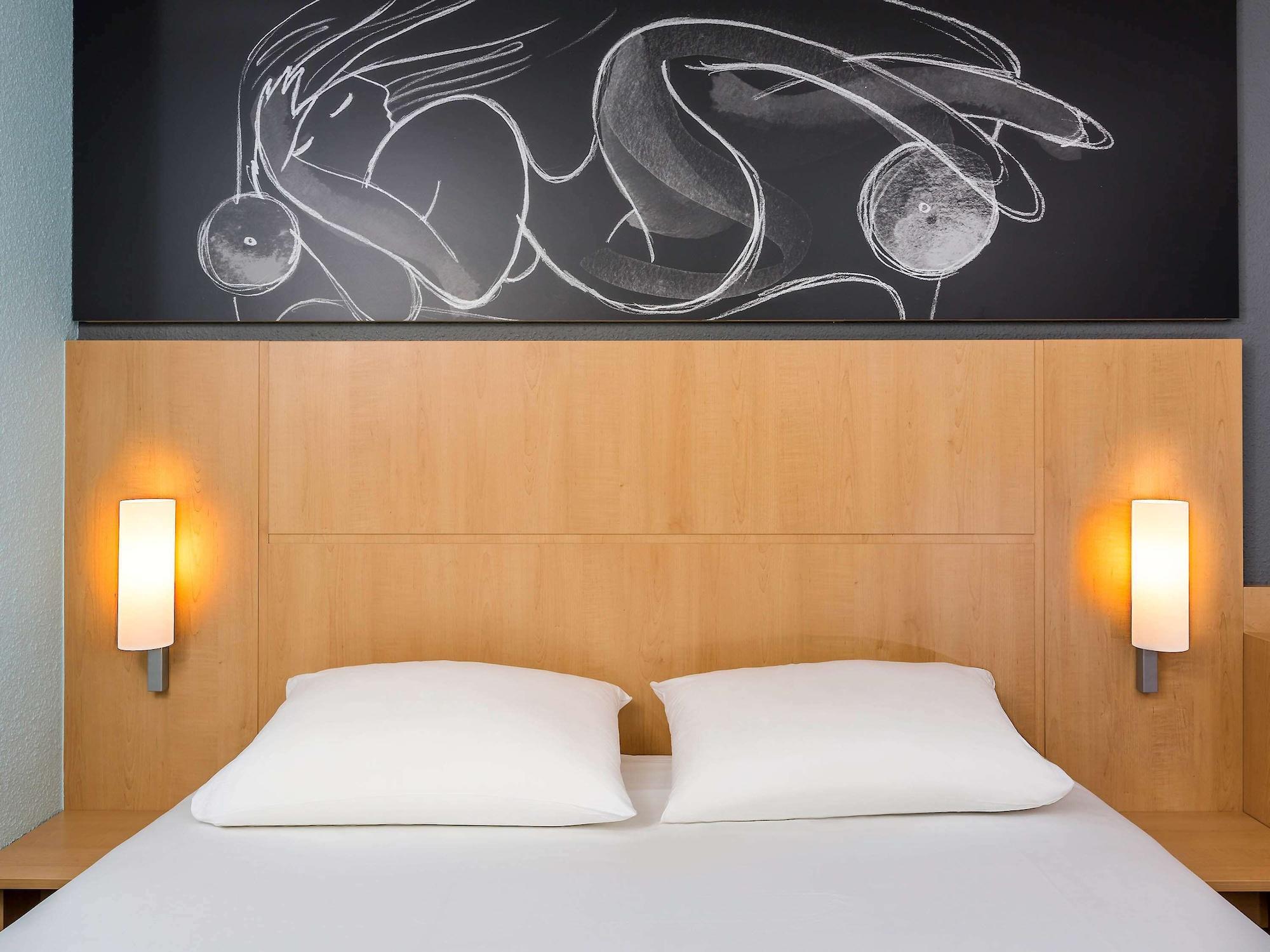 Ibis Roscoff Hotel Bagian luar foto