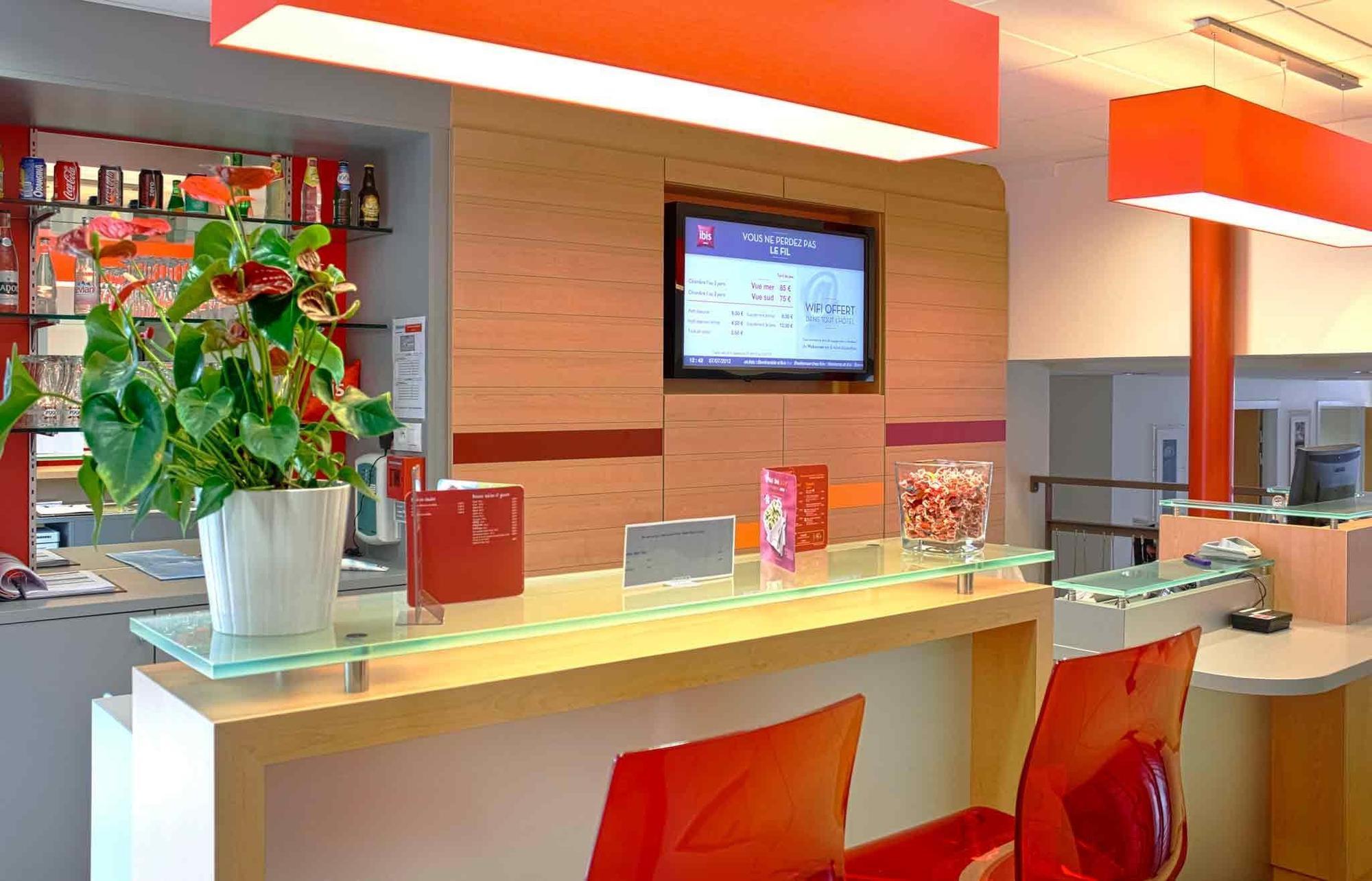 Ibis Roscoff Hotel Bagian luar foto