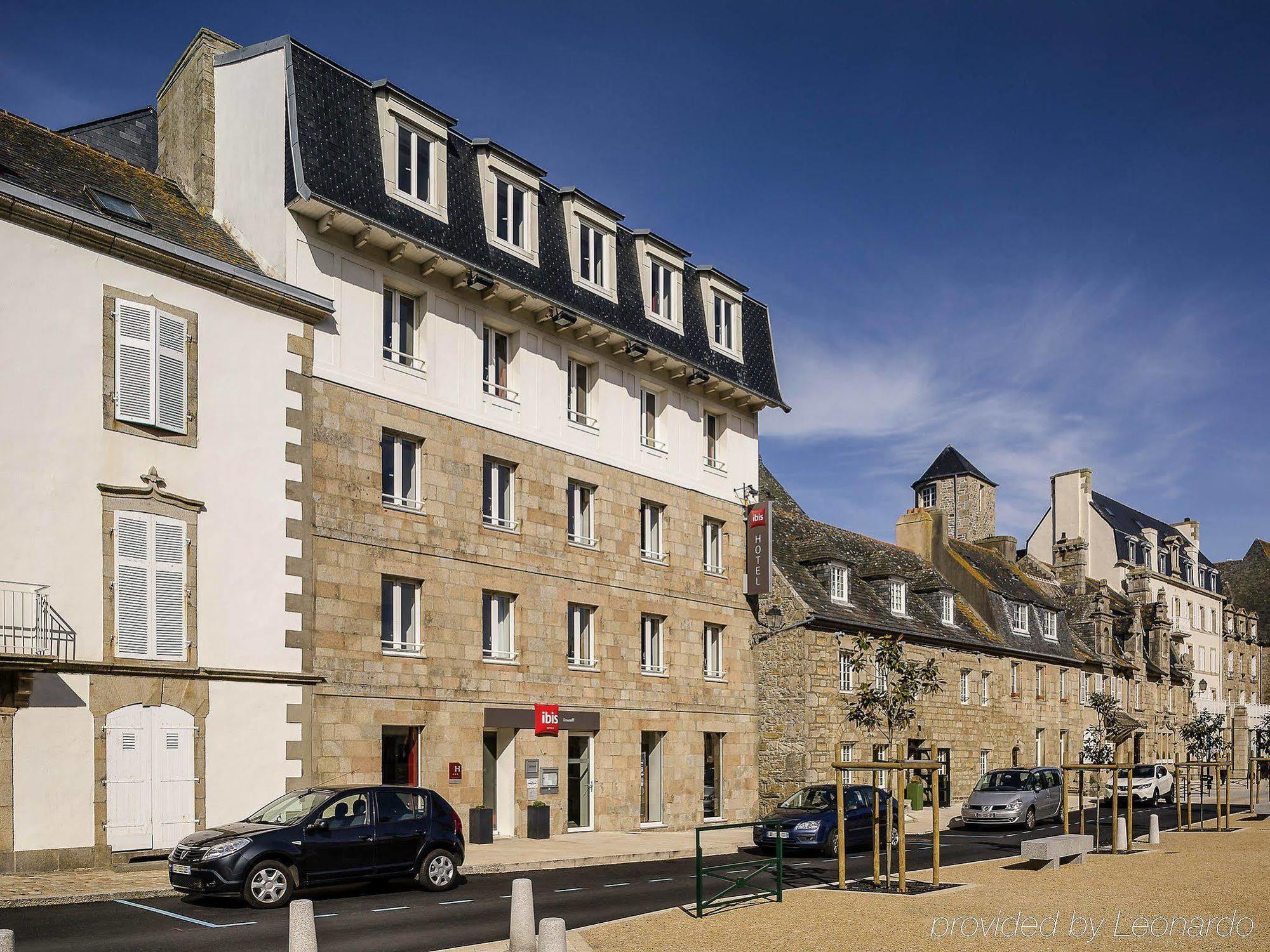 Ibis Roscoff Hotel Bagian luar foto